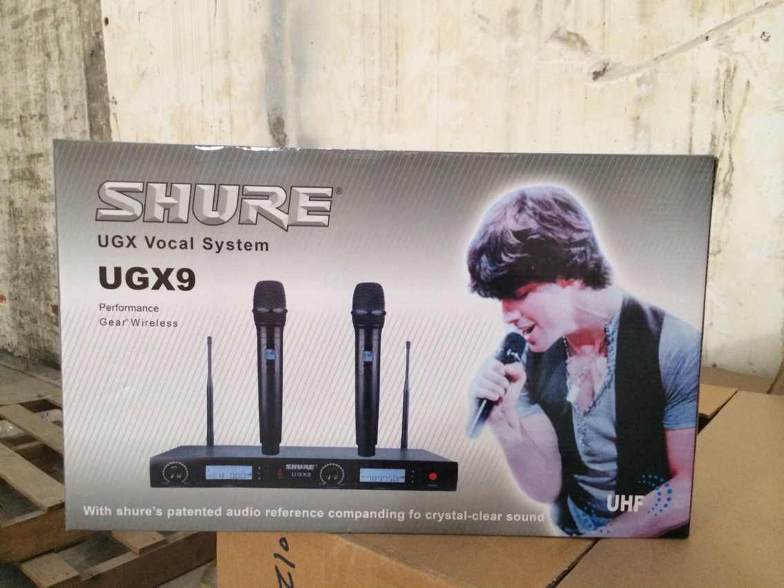 Micro karaoke không dây Shure UGX9